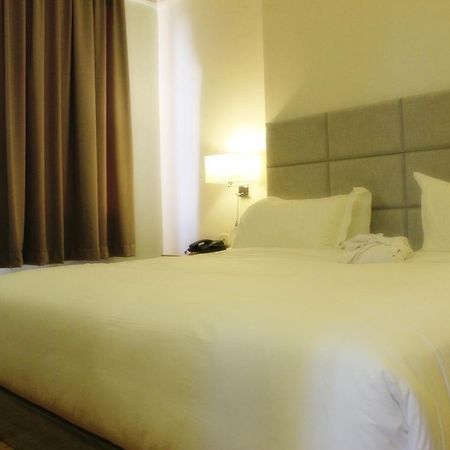 Cot Hotel アジス・アベバ エクステリア 写真