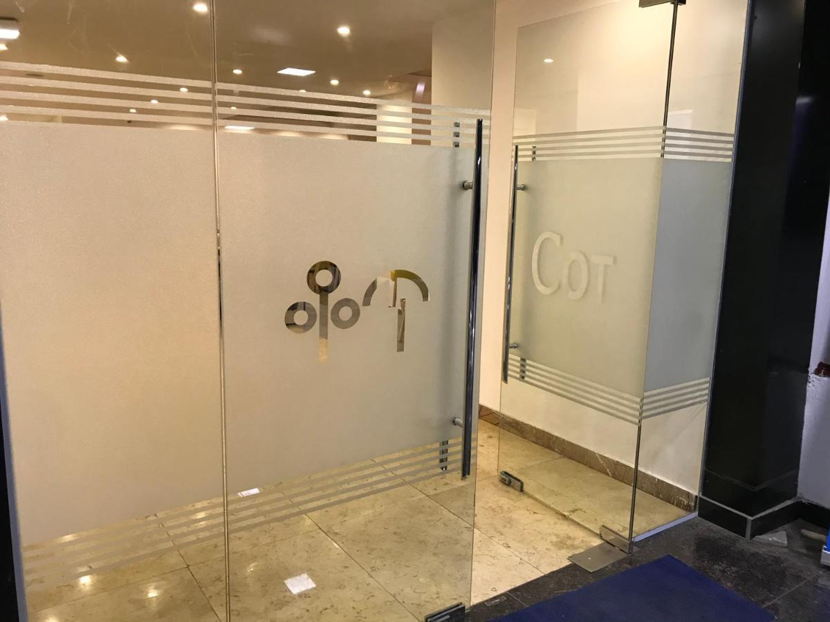 Cot Hotel アジス・アベバ エクステリア 写真
